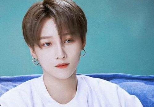 郑欣宜刘雨昕最新爆料,揭秘娱乐圈不为人知的一面 第1张 郑欣宜刘雨昕最新爆料,揭秘娱乐圈不为人知的一面 第1张